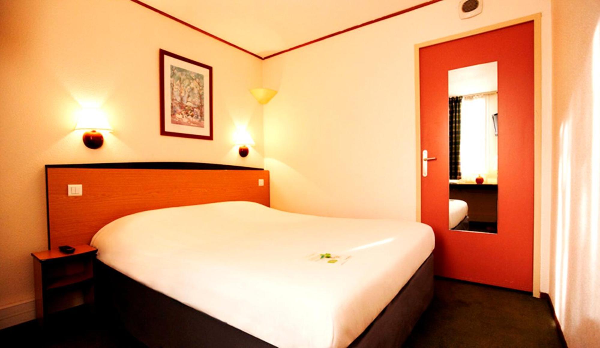 Campanile Bordeaux Ouest - Le Bouscat Otel Oda fotoğraf