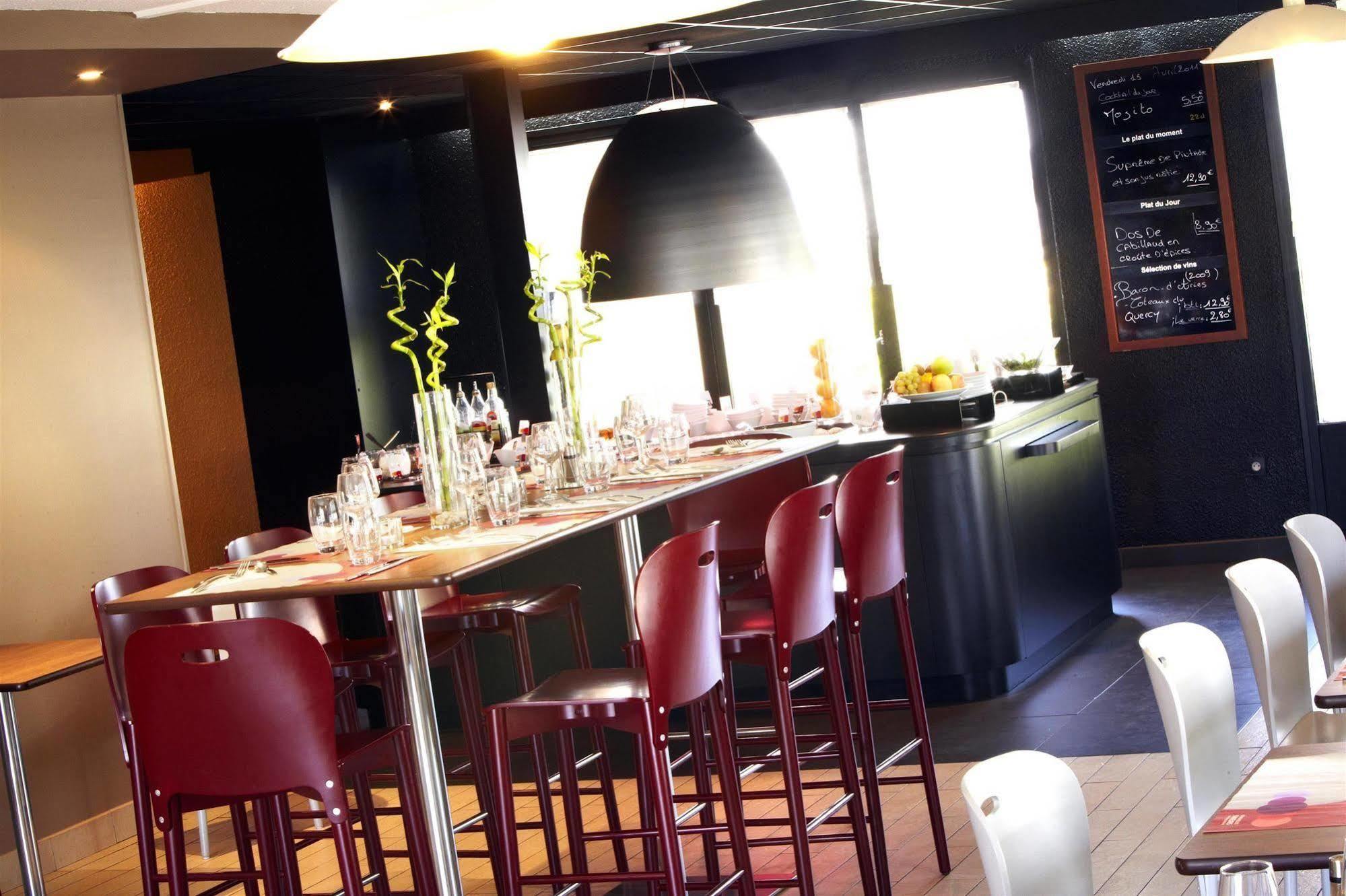 Campanile Bordeaux Ouest - Le Bouscat Otel Restoran fotoğraf