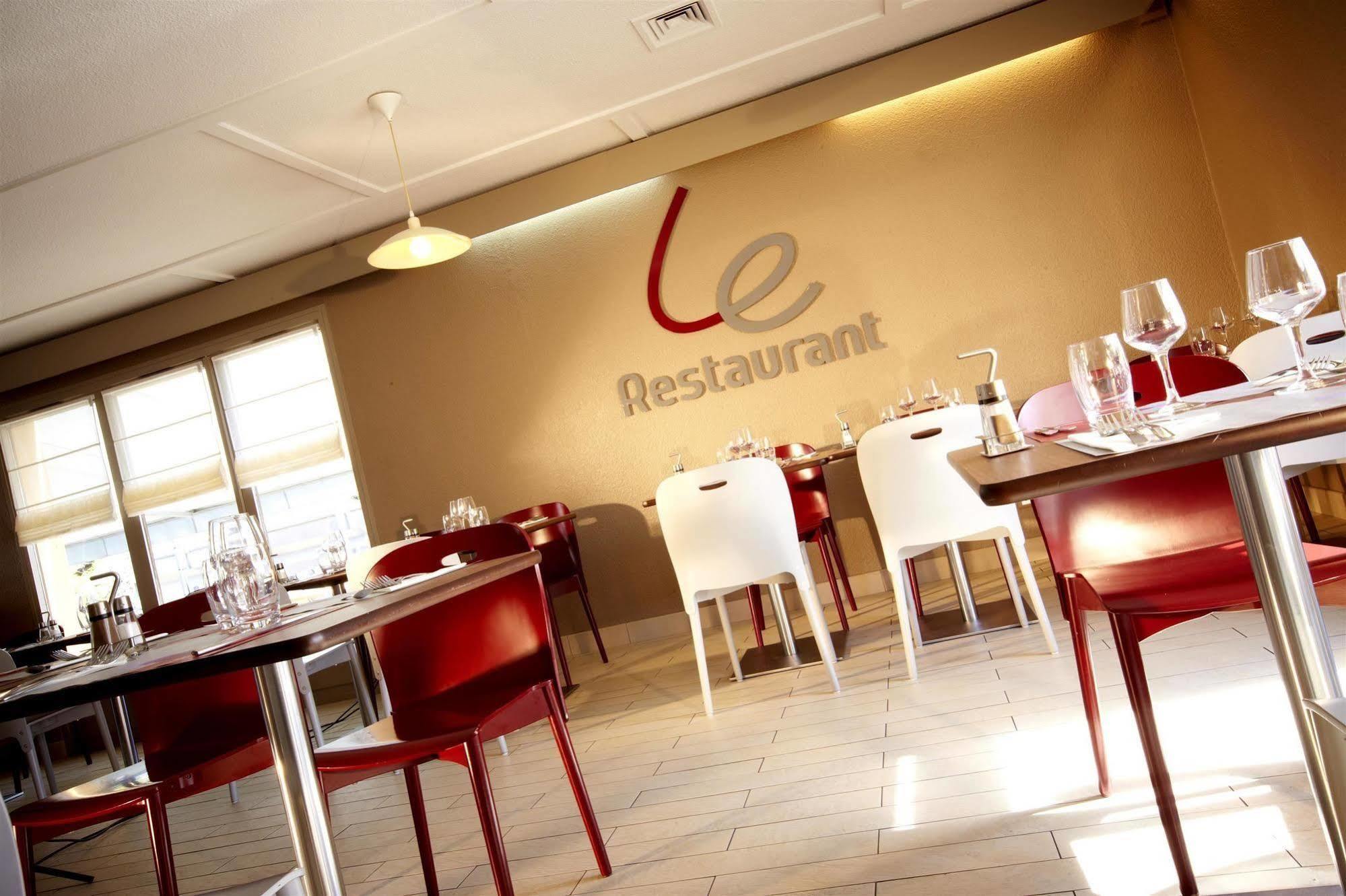 Campanile Bordeaux Ouest - Le Bouscat Otel Restoran fotoğraf